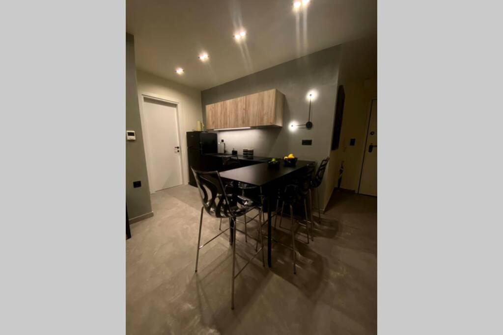 Vyron 1 Elegance Apartamento Nea Michaniona Exterior foto