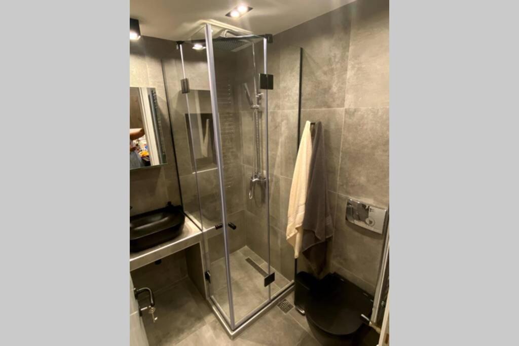 Vyron 1 Elegance Apartamento Nea Michaniona Exterior foto